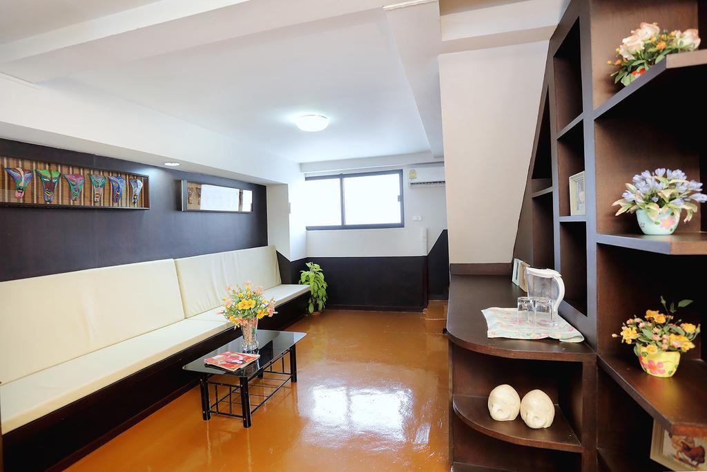 Baan Namtarn Guest House Bangkok Habitación foto